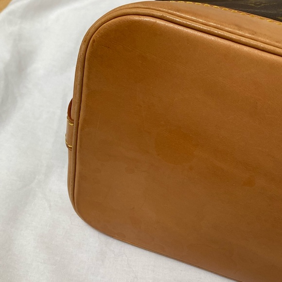 Louis Vuitton Alma Pm bag great shape - Picture 7 of 15